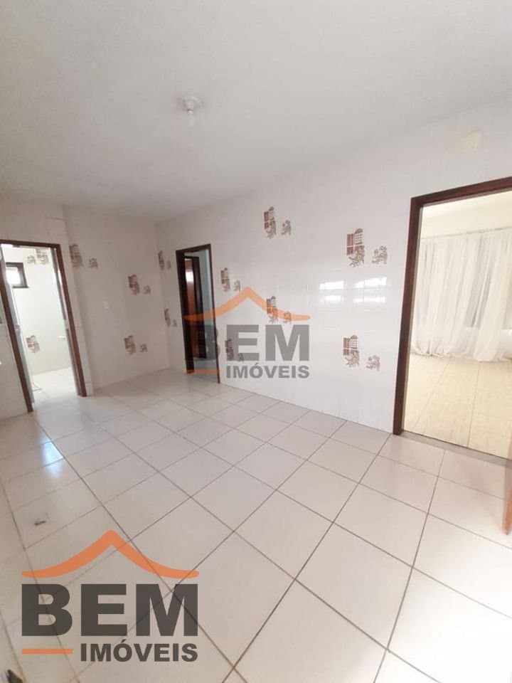 Casa para Locação com 3 quartos no bairro Espinheiros, em Itajaí