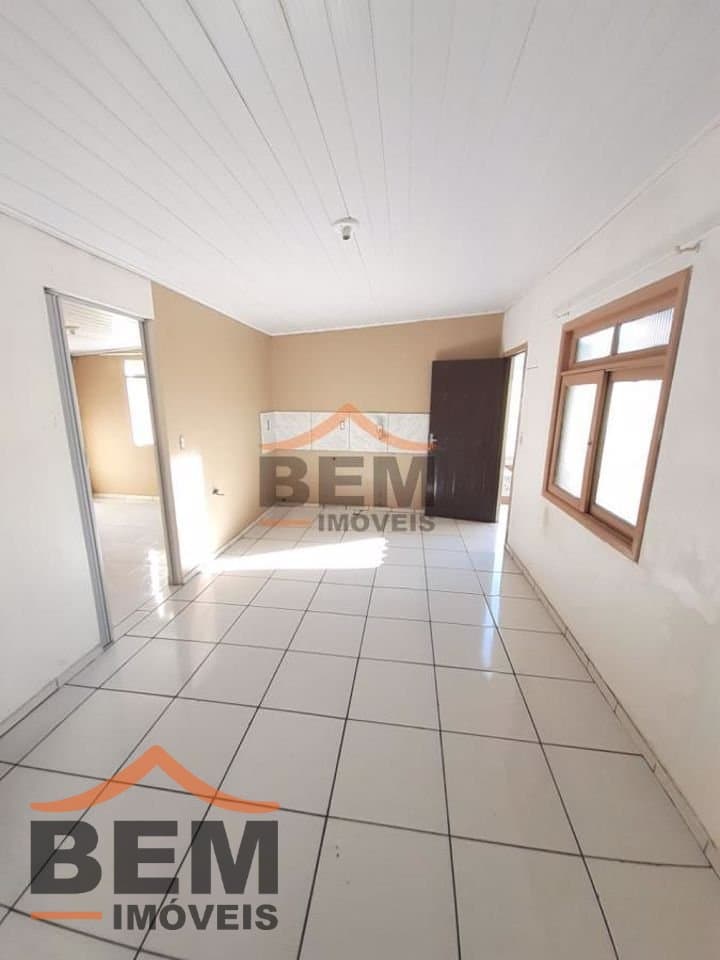 Casa para Locação com 3 quartos no bairro Espinheiros, em Itajaí