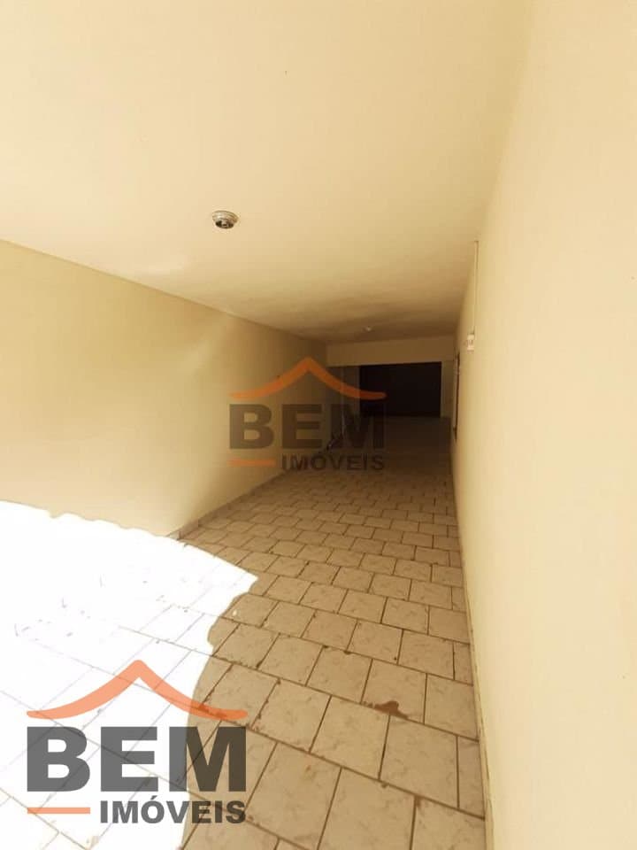 Casa para Locação com 3 quartos no bairro Espinheiros, em Itajaí