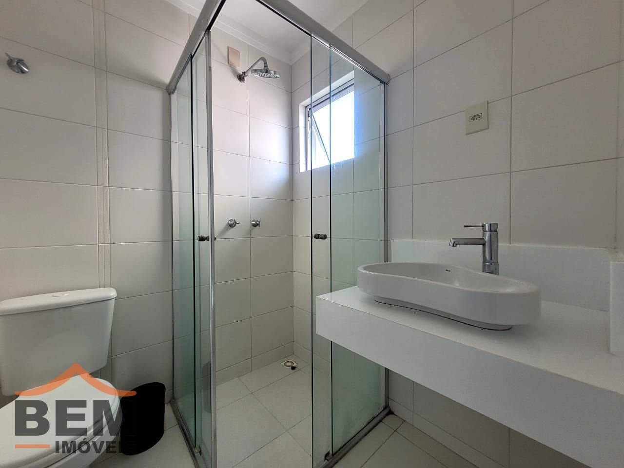 Apartamento para Locação com 2 quartos e 94m² no bairro Centro, em Itajaí