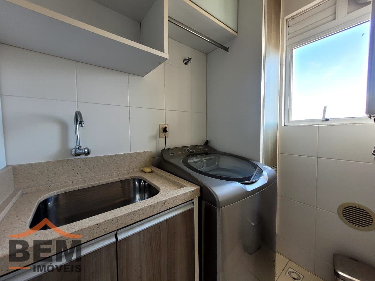 Apartamento para Locação com 2 quartos e 94m² no bairro Centro, em Itajaí