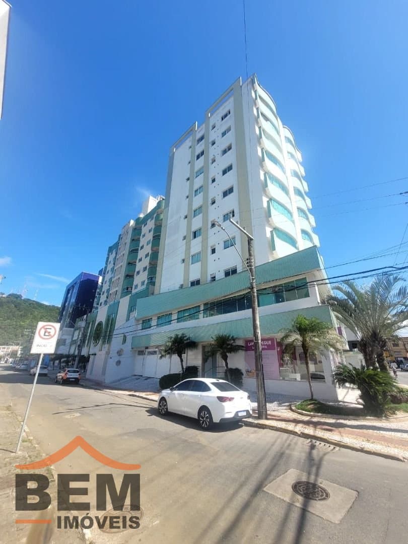 Apartamento para Locação com 2 quartos e 94m² no bairro Centro, em Itajaí