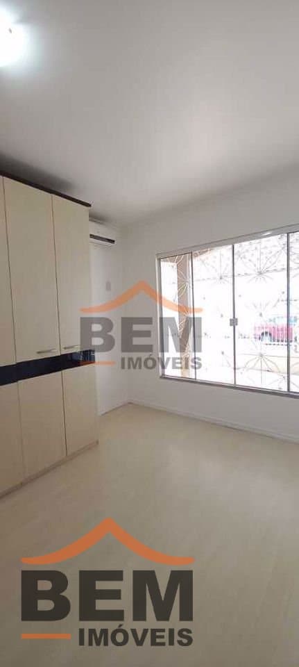 Casa para Venda com 6 quartos e 400m² no bairro São João, em Itajaí