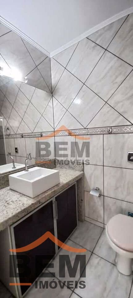 Casa para Venda com 6 quartos e 400m² no bairro São João, em Itajaí