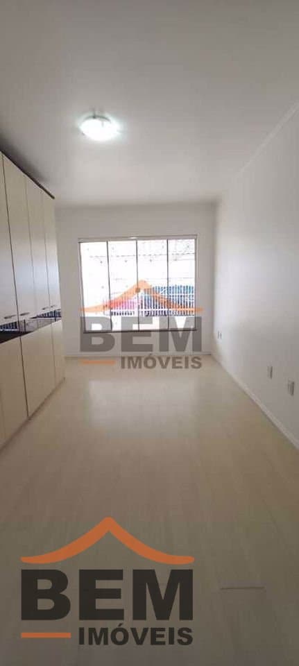 Casa para Venda com 6 quartos e 400m² no bairro São João, em Itajaí