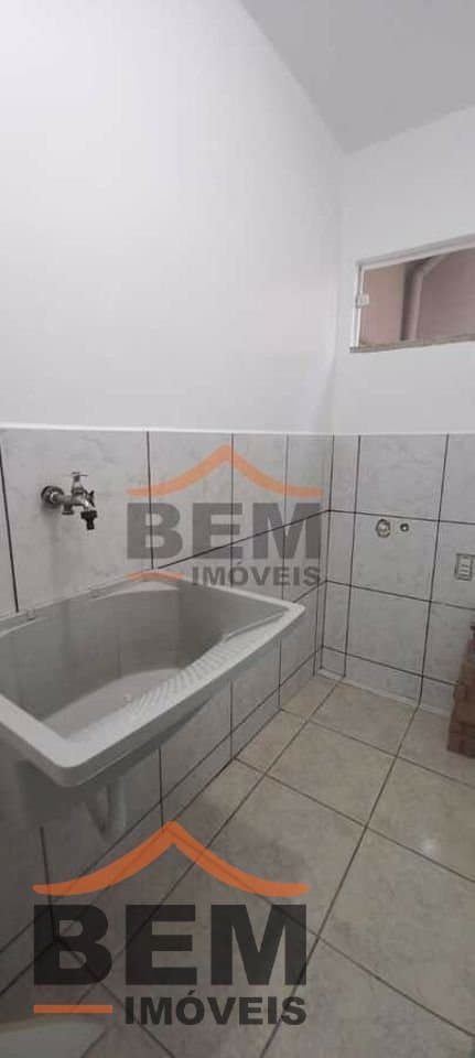 Casa para Venda com 6 quartos e 400m² no bairro São João, em Itajaí