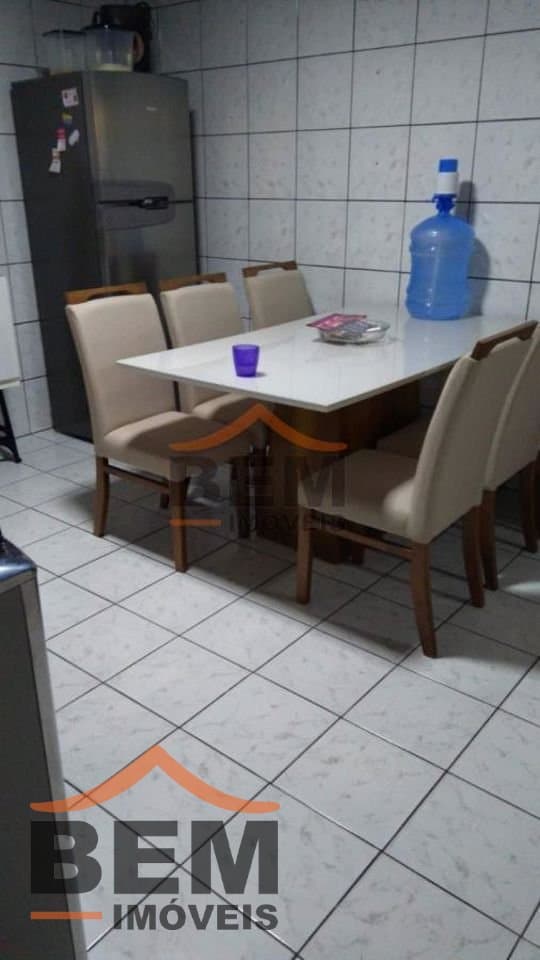Casa para Venda com 4 quartos e 232m² no bairro São João, em Itajaí