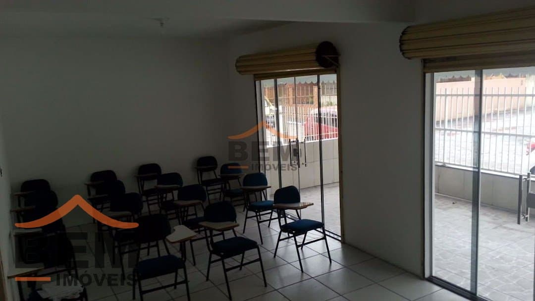 Casa para Venda com 4 quartos e 232m² no bairro São João, em Itajaí