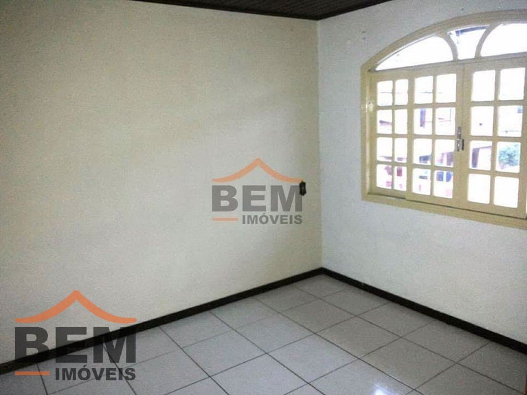 Casa para Venda com 4 quartos e 232m² no bairro São João, em Itajaí