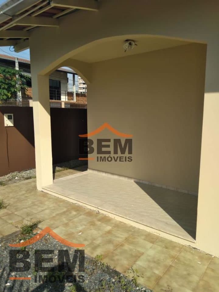 Casa para Locação com 3 quartos e 110m² no bairro Centro, em Itajaí