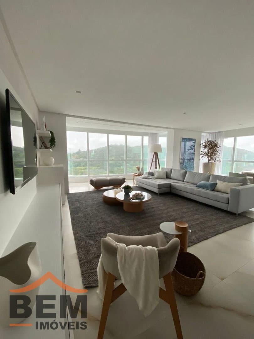 Apartamento para Venda com 3 quartos e 182m² no bairro Centro, em Balneário Camboriú