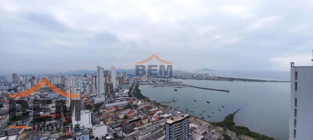 Apartamento para Venda com 3 quartos no bairro Fazenda, em Itajaí
