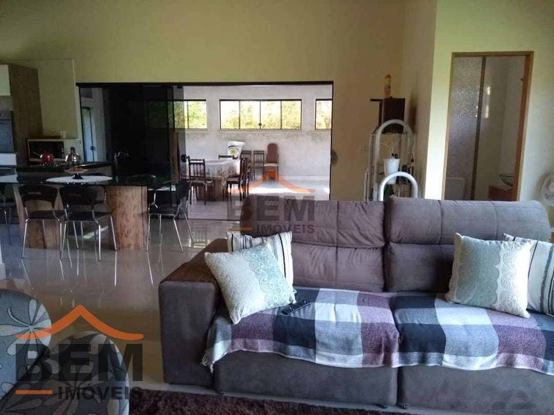 Sítio para Venda com 2 quartos e 300m² no bairro Rio fortuna, em Angelina