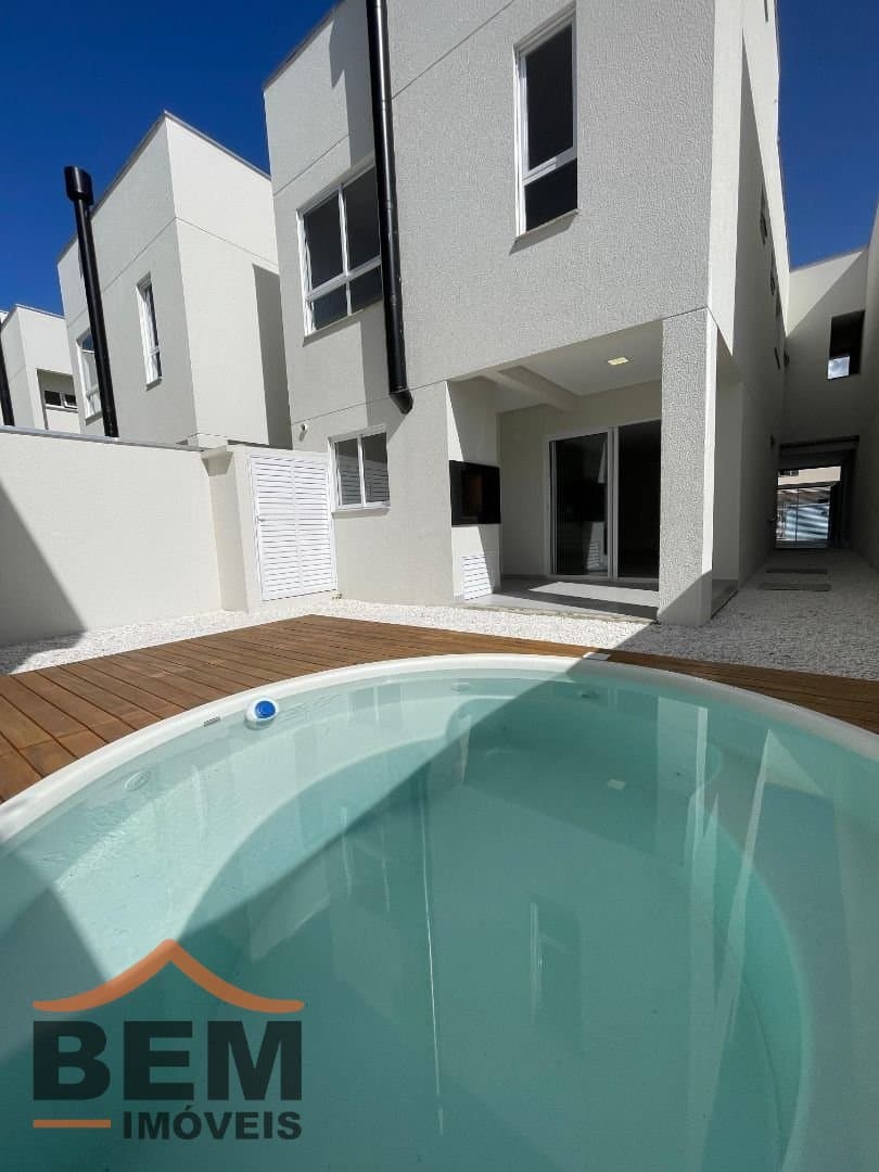 Sobrado para Venda com 3 quartos e 163m² no bairro São João, em Itajaí