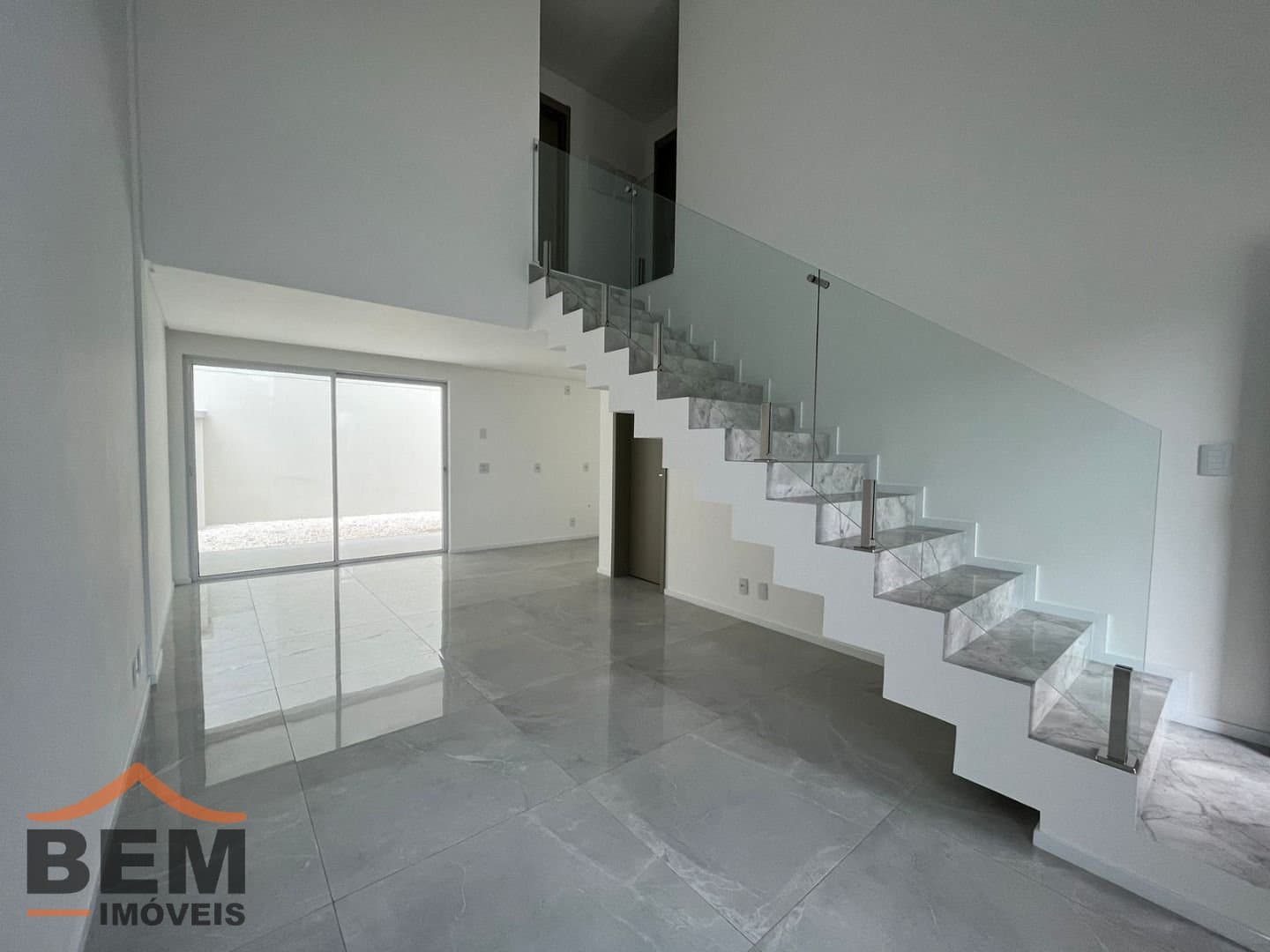 Sobrado para Venda com 3 quartos e 163m² no bairro São João, em Itajaí