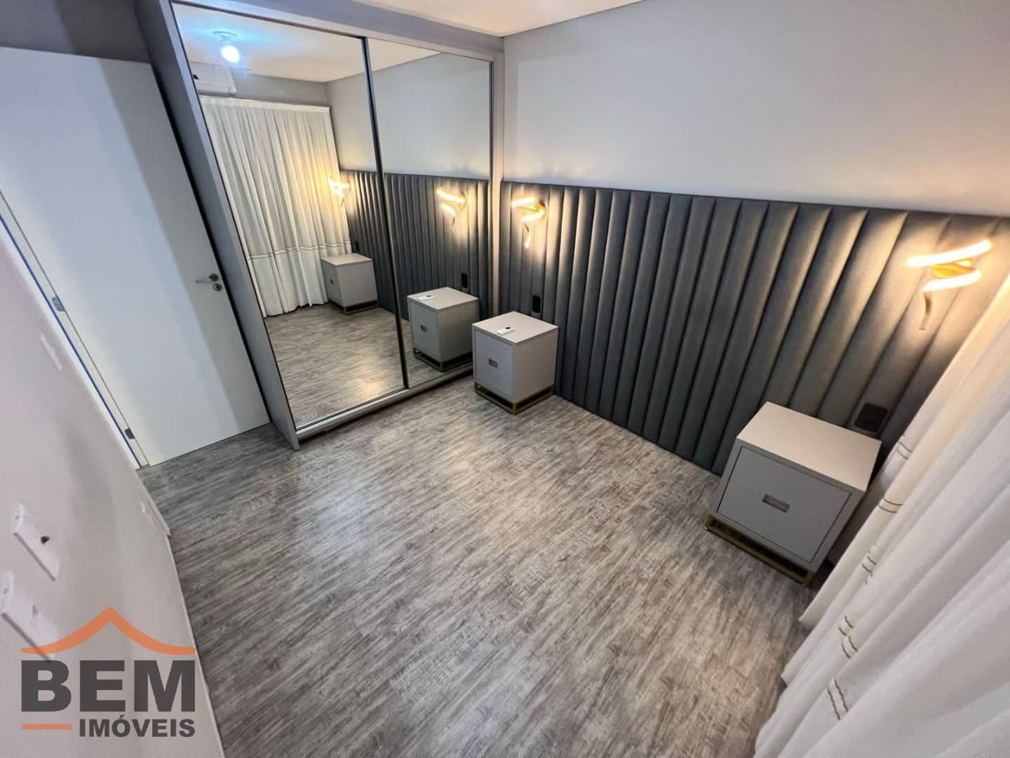 Apartamento para Venda com 3 quartos e 90m² no bairro Carvalho, em Itajaí