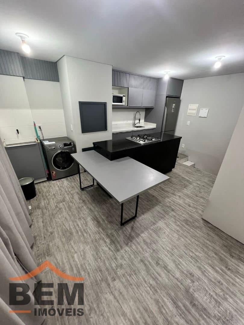 Apartamento para Venda com 3 quartos e 90m² no bairro Carvalho, em Itajaí
