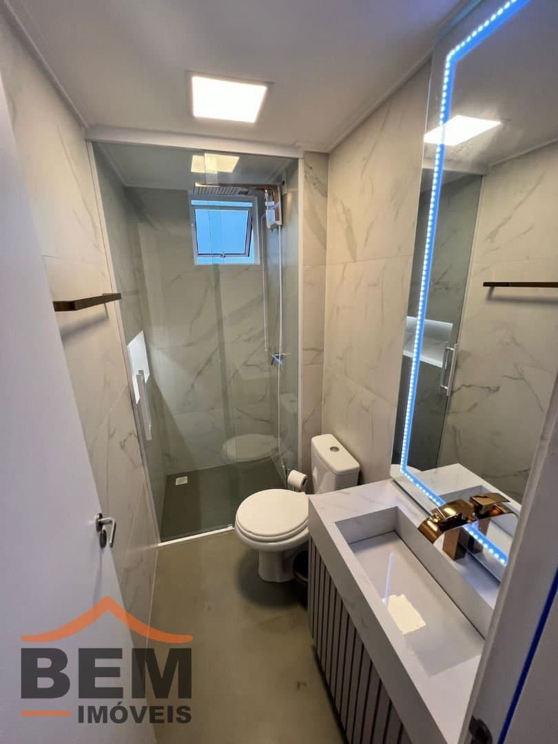 Apartamento para Venda com 3 quartos e 90m² no bairro Carvalho, em Itajaí