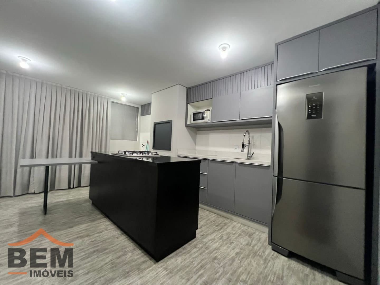 Apartamento para Venda com 3 quartos e 90m² no bairro Carvalho, em Itajaí