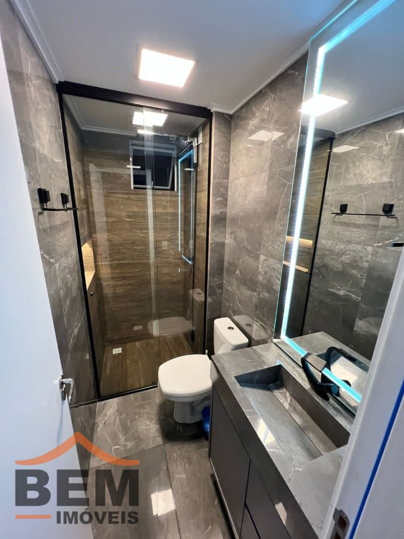 Apartamento para Venda com 3 quartos e 90m² no bairro Carvalho, em Itajaí