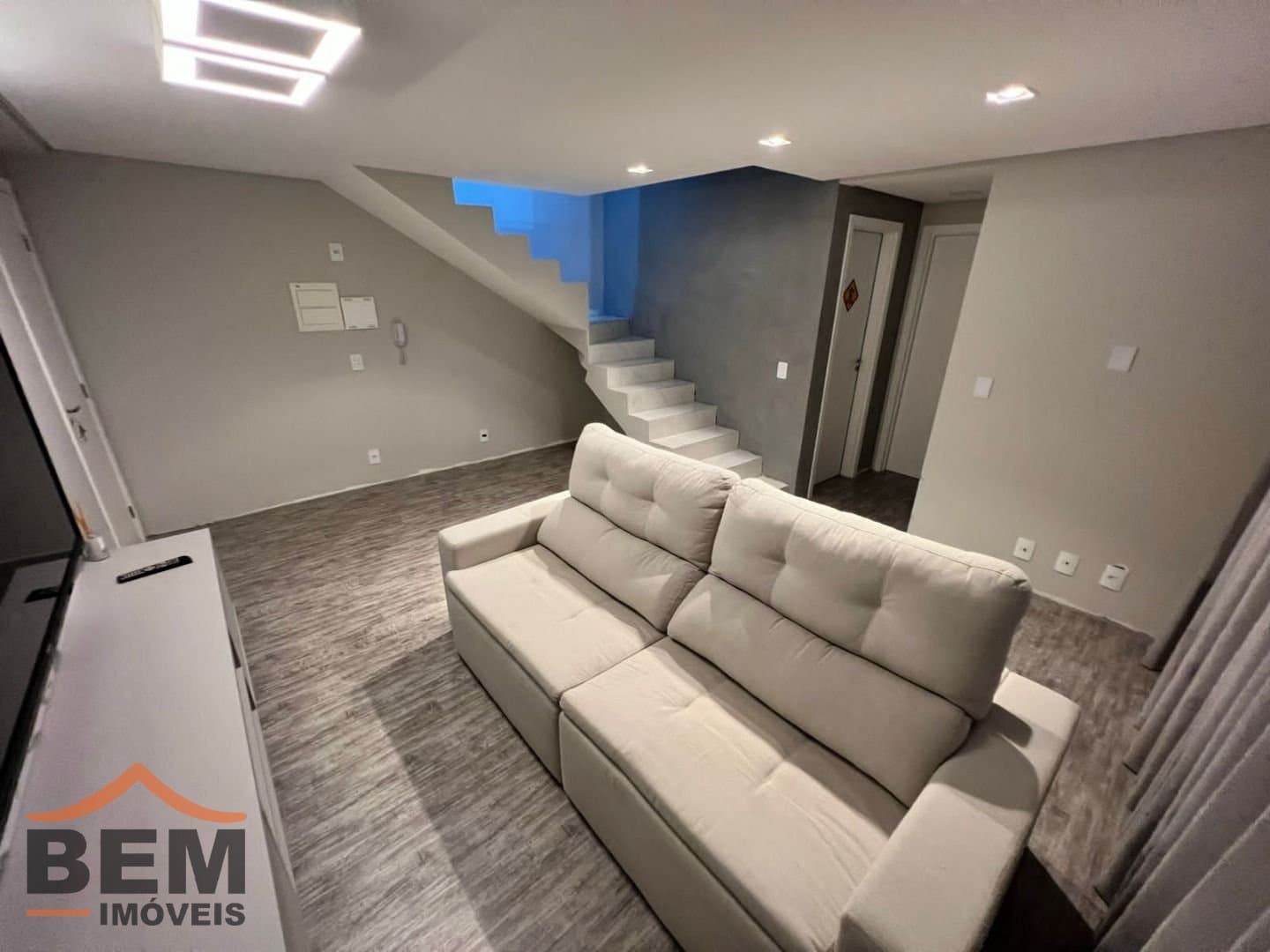 Apartamento para Venda com 3 quartos e 90m² no bairro Carvalho, em Itajaí