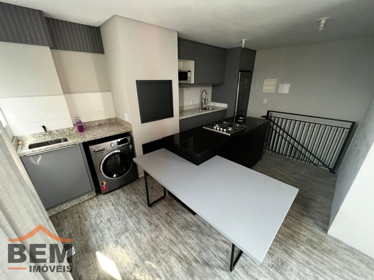 Apartamento para Venda com 3 quartos e 90m² no bairro Carvalho, em Itajaí