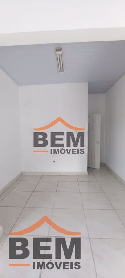Salas/Conjuntos para Locação com 50m² no bairro São João, em Itajaí