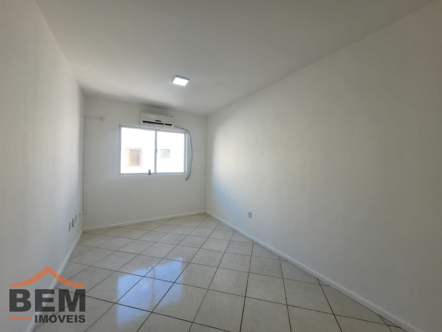 Apartamento para Venda com 2 quartos e 76m² no bairro Bairro Praia Brava, em Itajaí
