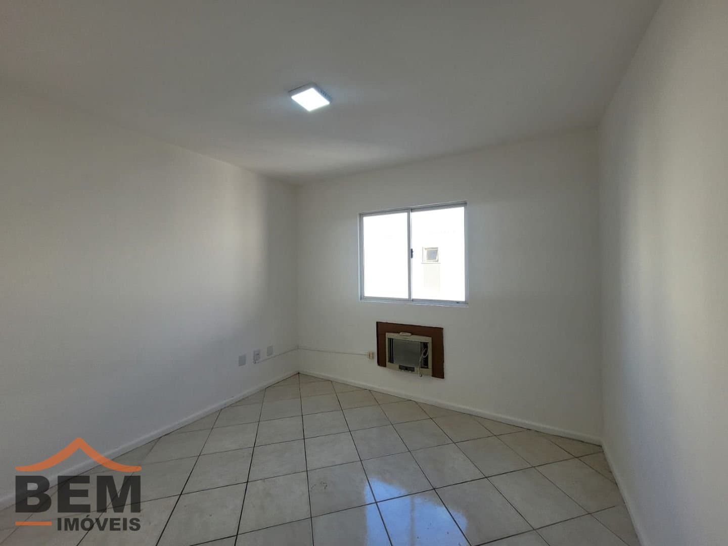 Apartamento para Venda com 2 quartos e 76m² no bairro Bairro Praia Brava, em Itajaí