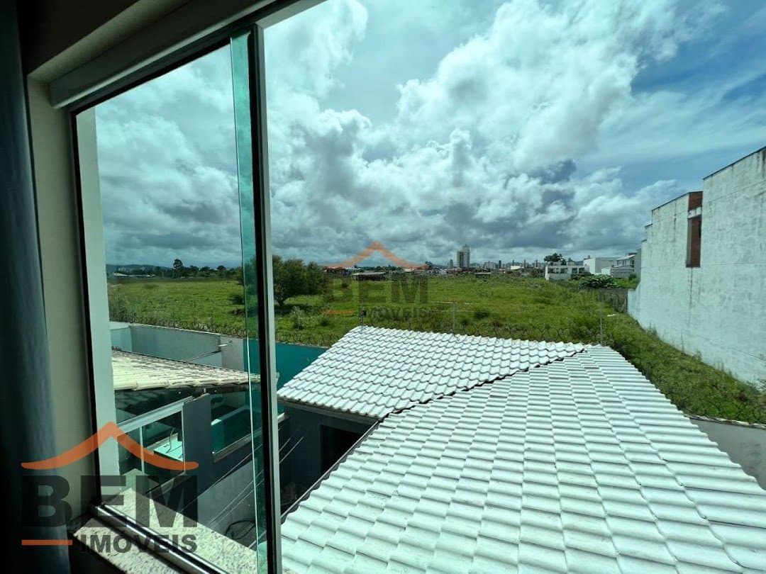 Sobrado para Venda com 3 quartos e 85m² no bairro Dom Bosco, em Itajaí