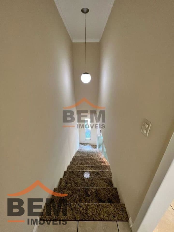 Sobrado para Venda com 3 quartos e 85m² no bairro Dom Bosco, em Itajaí