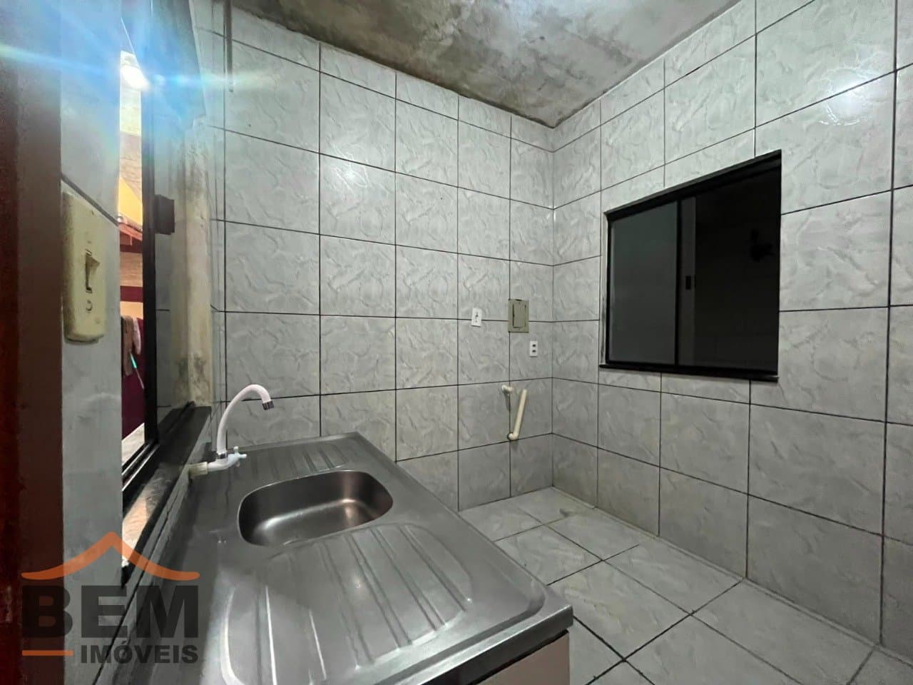 Kitnet para Locação com 1 quarto e 30m² no bairro Cidade Nova, em Itajaí