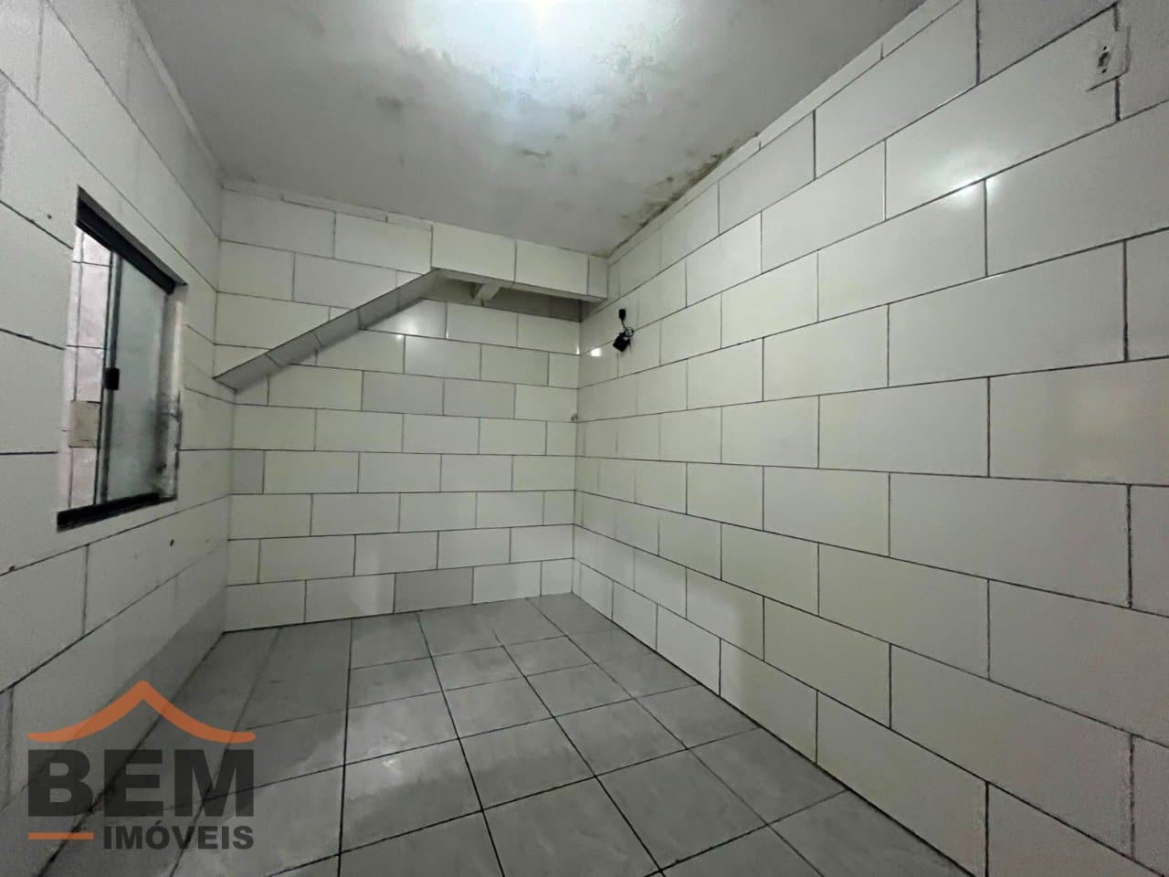 Kitnet para Locação com 1 quarto e 30m² no bairro Cidade Nova, em Itajaí