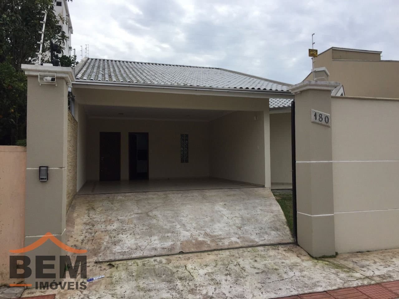 Casa para Venda com 3 quartos e 256m² no bairro Ressacada, em Itajaí
