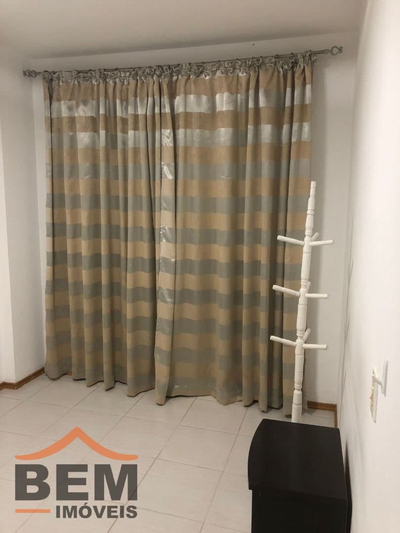 Apartamento para Venda com 2 quartos no bairro Cordeiros, em Itajaí