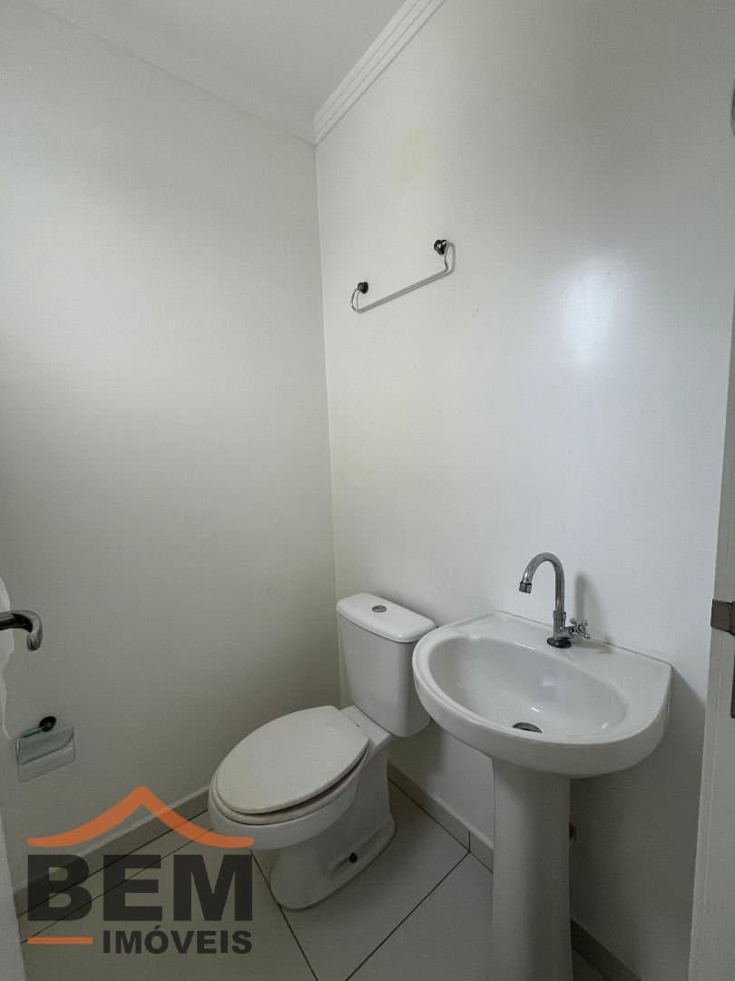 Prédio Comercial para Venda com 250m² no bairro Centro, em Itajaí
