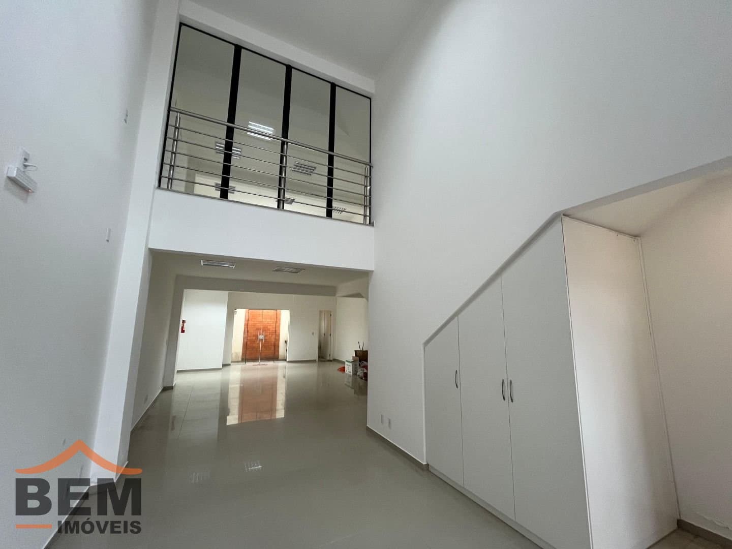 Prédio Comercial para Venda com 250m² no bairro Centro, em Itajaí