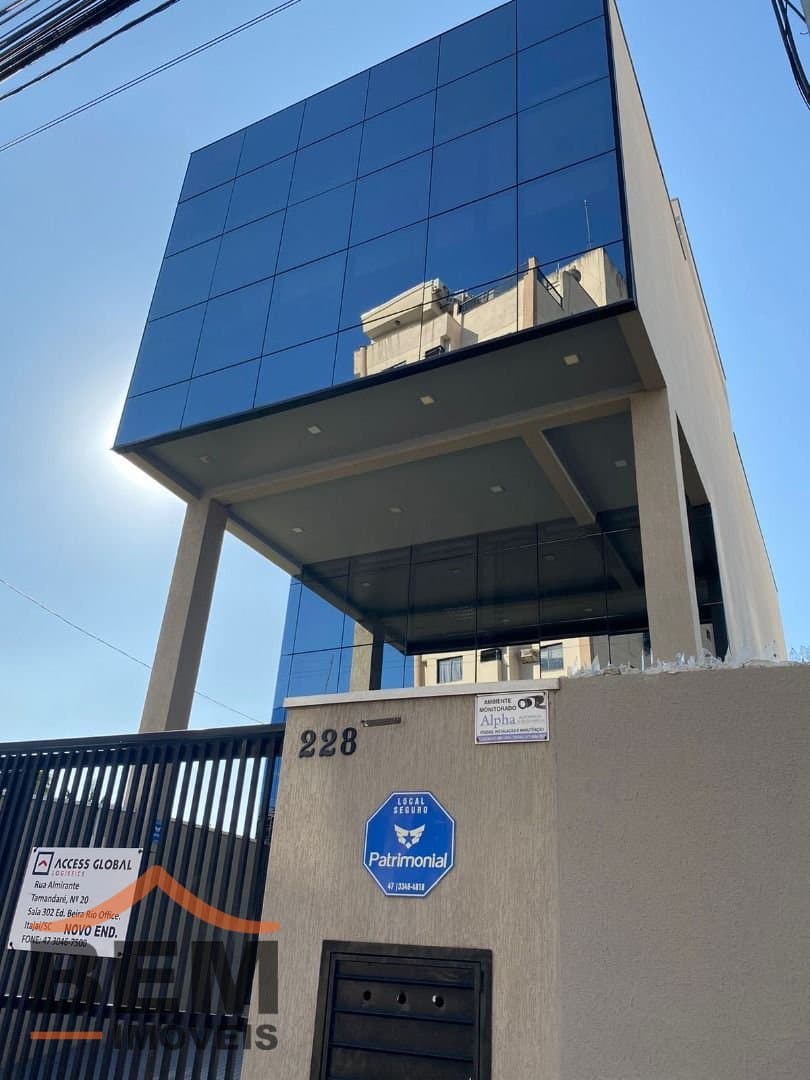Prédio Comercial para Venda com 250m² no bairro Centro, em Itajaí