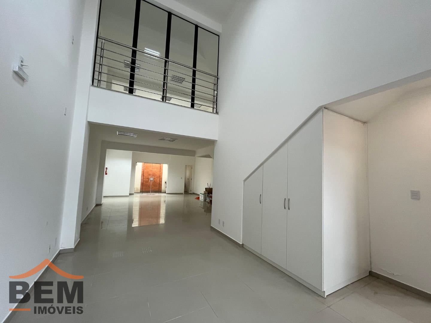 Prédio Comercial para Venda com 250m² no bairro Centro, em Itajaí