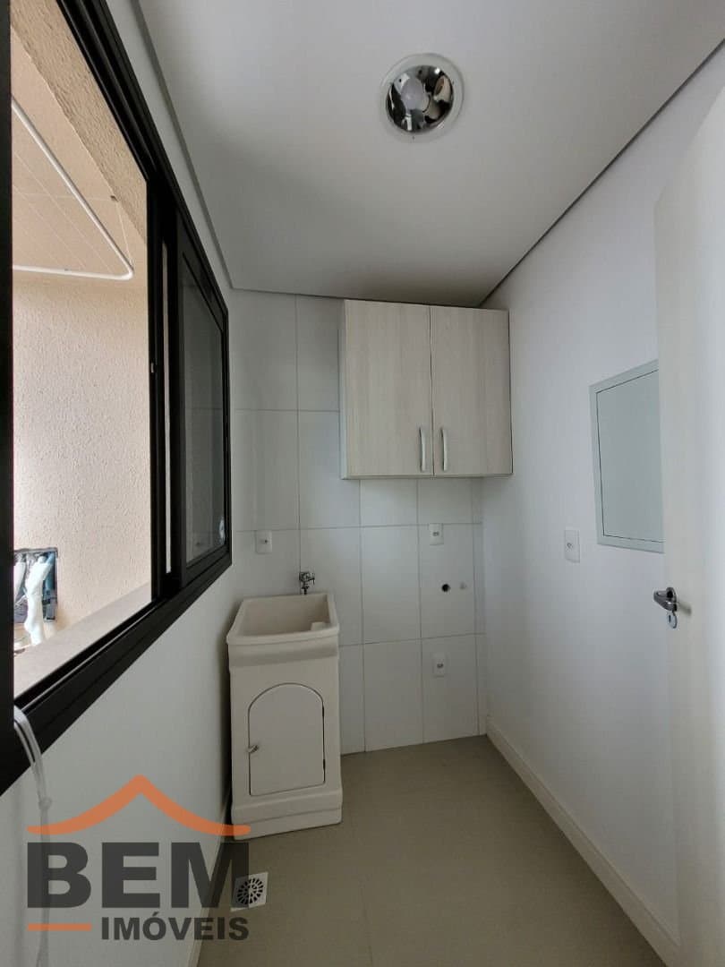 Apartamento para Locação com 3 quartos e 86m² no bairro Fazenda, em Itajaí