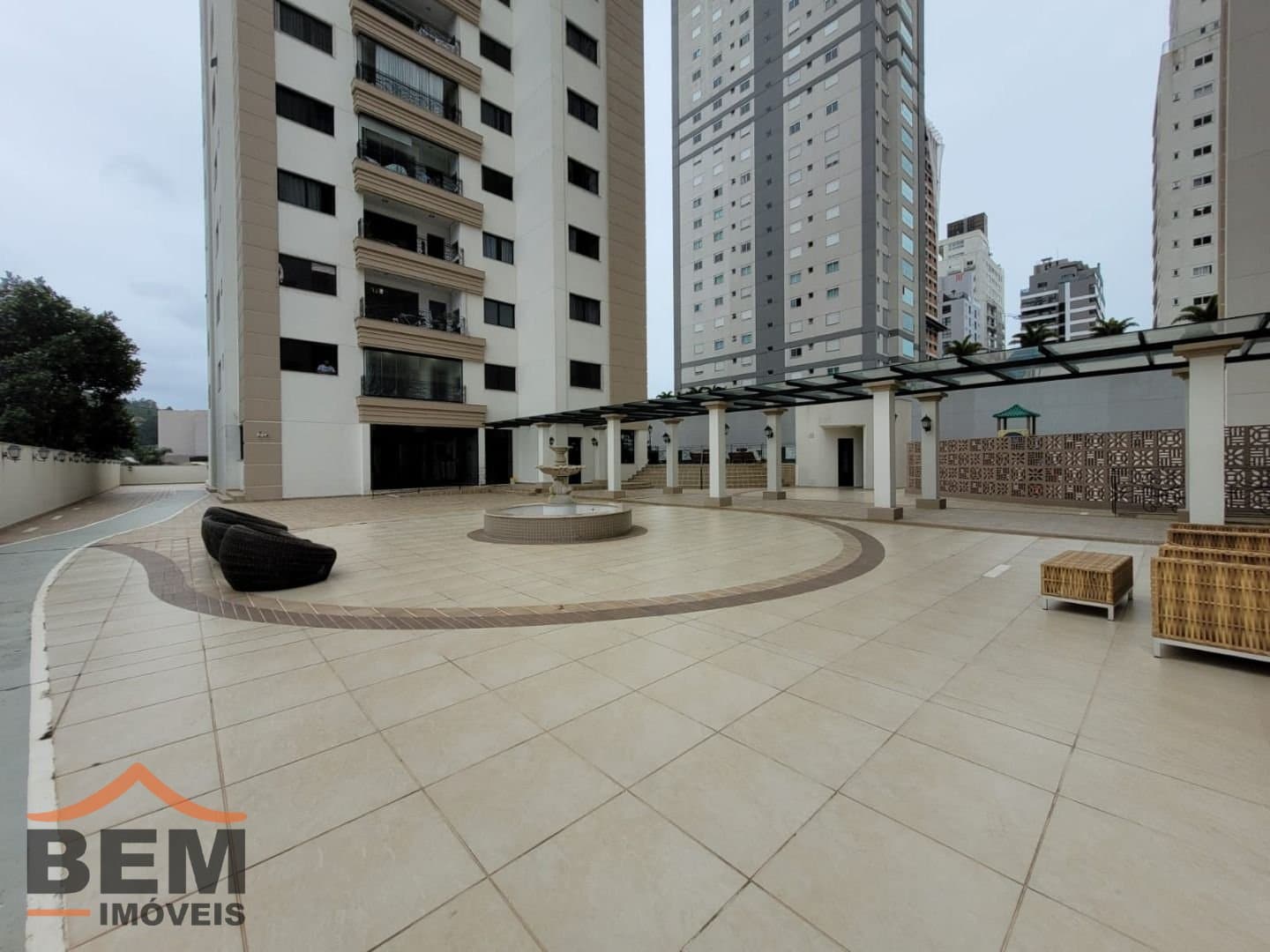 Apartamento para Locação com 3 quartos e 86m² no bairro Fazenda, em Itajaí