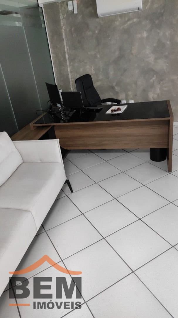 Salas/Conjuntos para Locação com 315m² no bairro Centro, em Itajaí