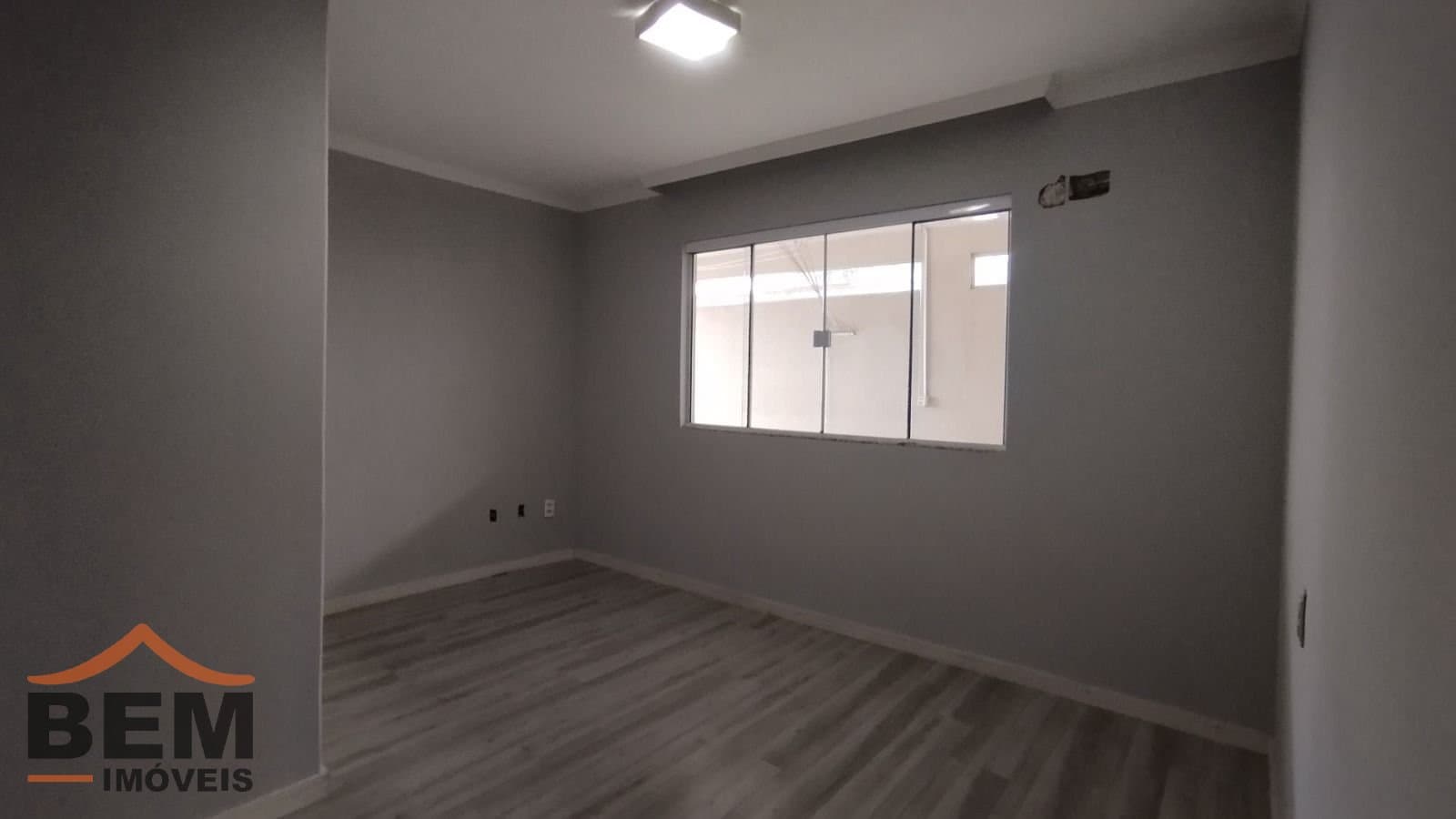 Casa para Locação com 3 quartos e 400m² no bairro São João, em Itajaí