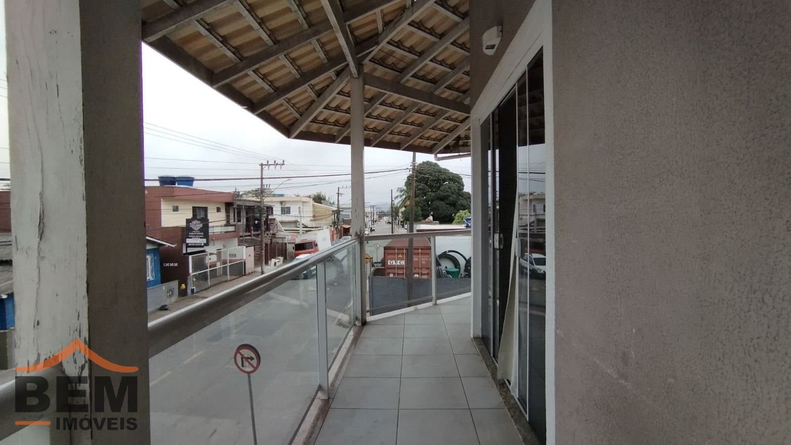 Casa para Locação com 3 quartos e 400m² no bairro São João, em Itajaí
