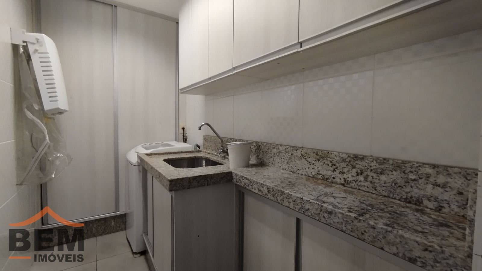 Casa para Locação com 3 quartos e 400m² no bairro São João, em Itajaí