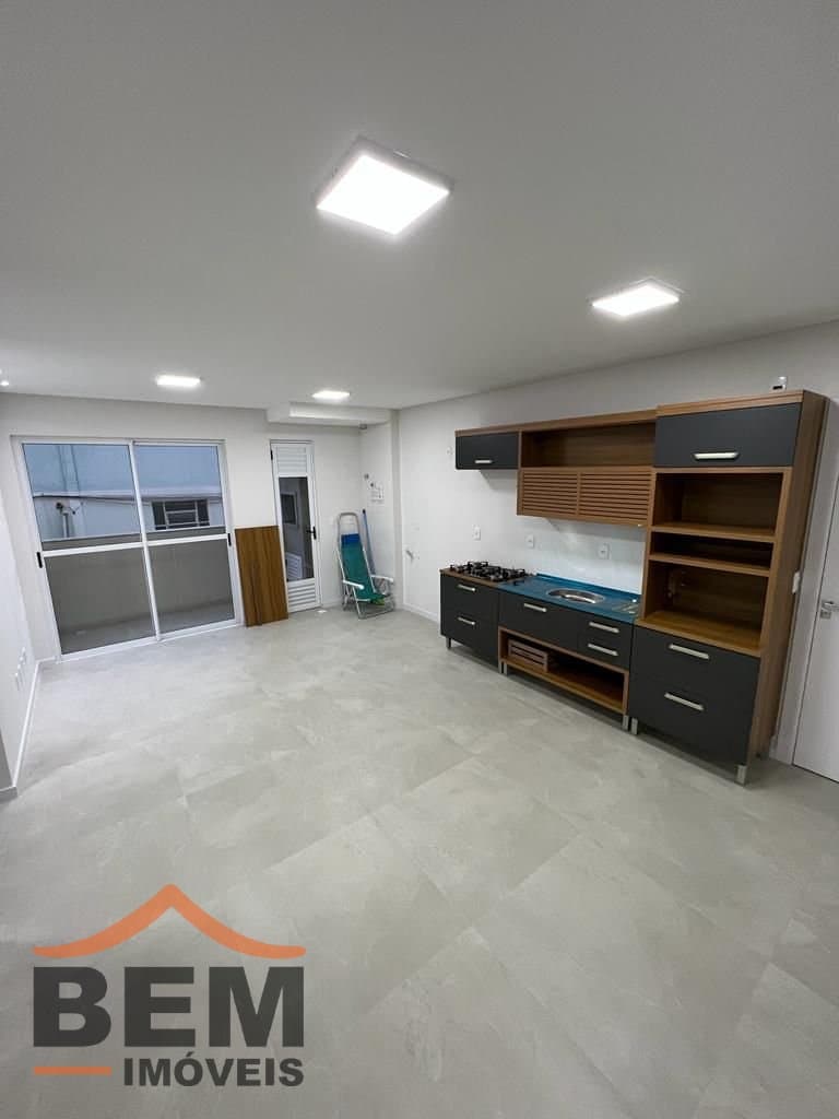 Apartamento para Locação com 2 quartos e 65m² no bairro São João, em Itajaí