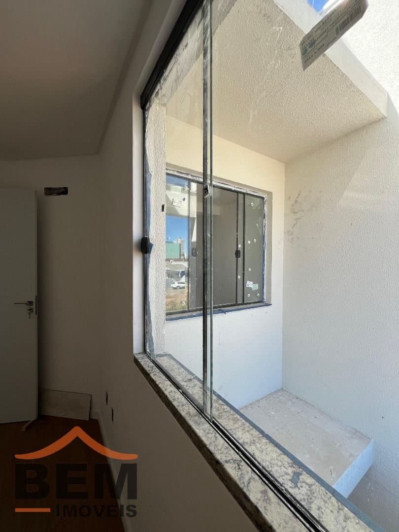 Sobrado para Venda com 3 quartos e 172m² no bairro Dom Bosco, em Itajaí