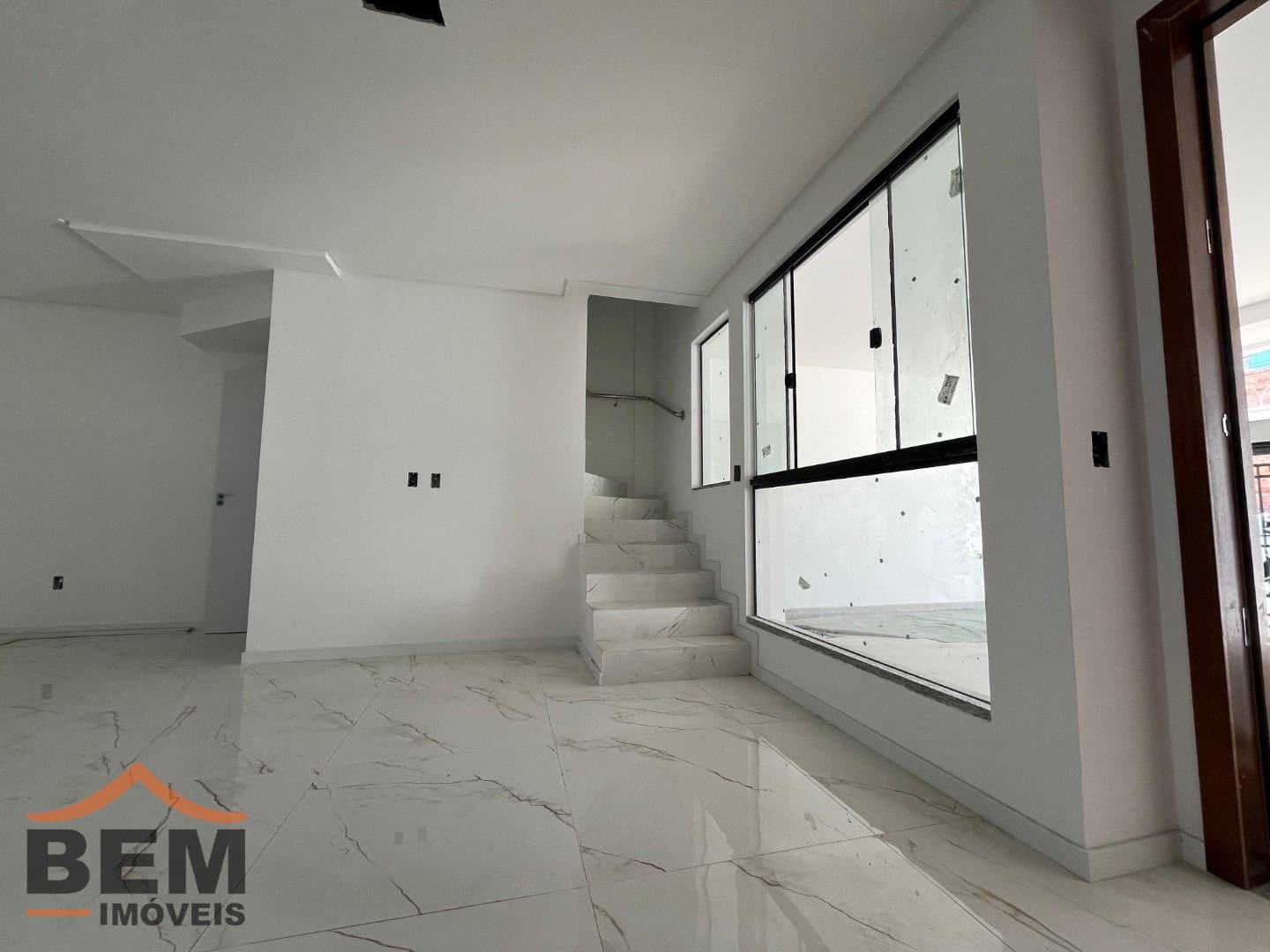 Sobrado para Venda com 3 quartos e 172m² no bairro Dom Bosco, em Itajaí