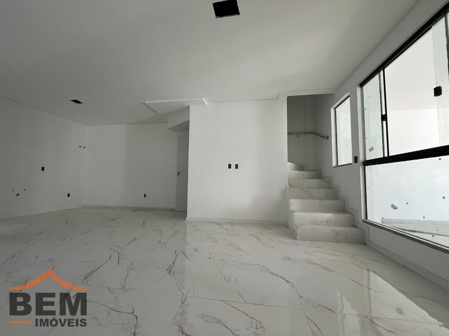 Sobrado para Venda com 3 quartos e 172m² no bairro Dom Bosco, em Itajaí
