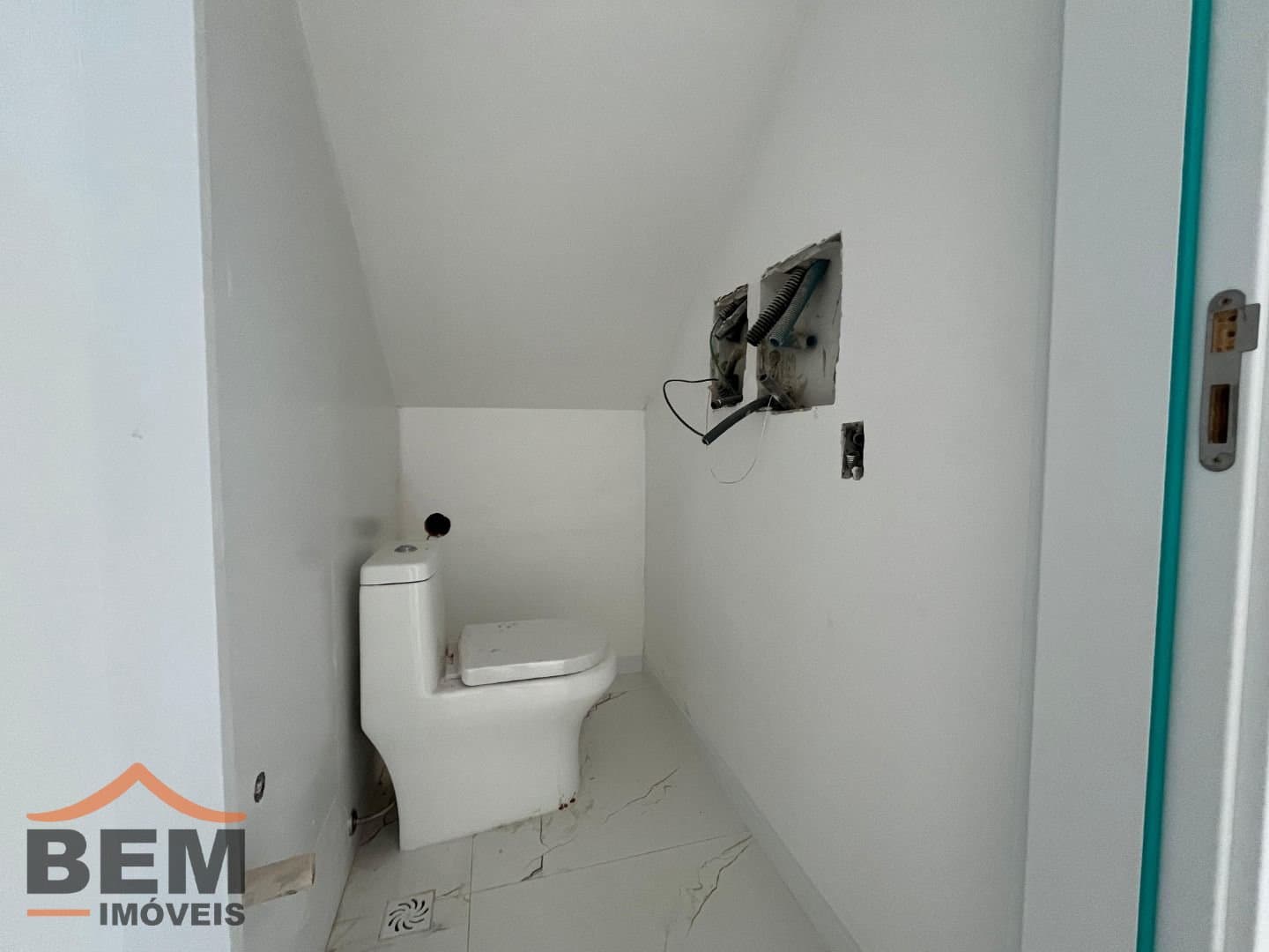 Sobrado para Venda com 3 quartos e 172m² no bairro Dom Bosco, em Itajaí